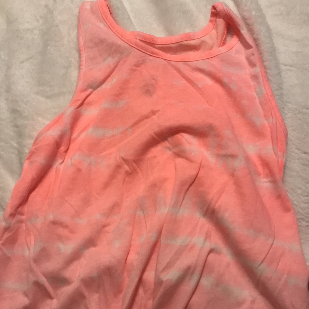 Four shirts - Picture 5 of 8